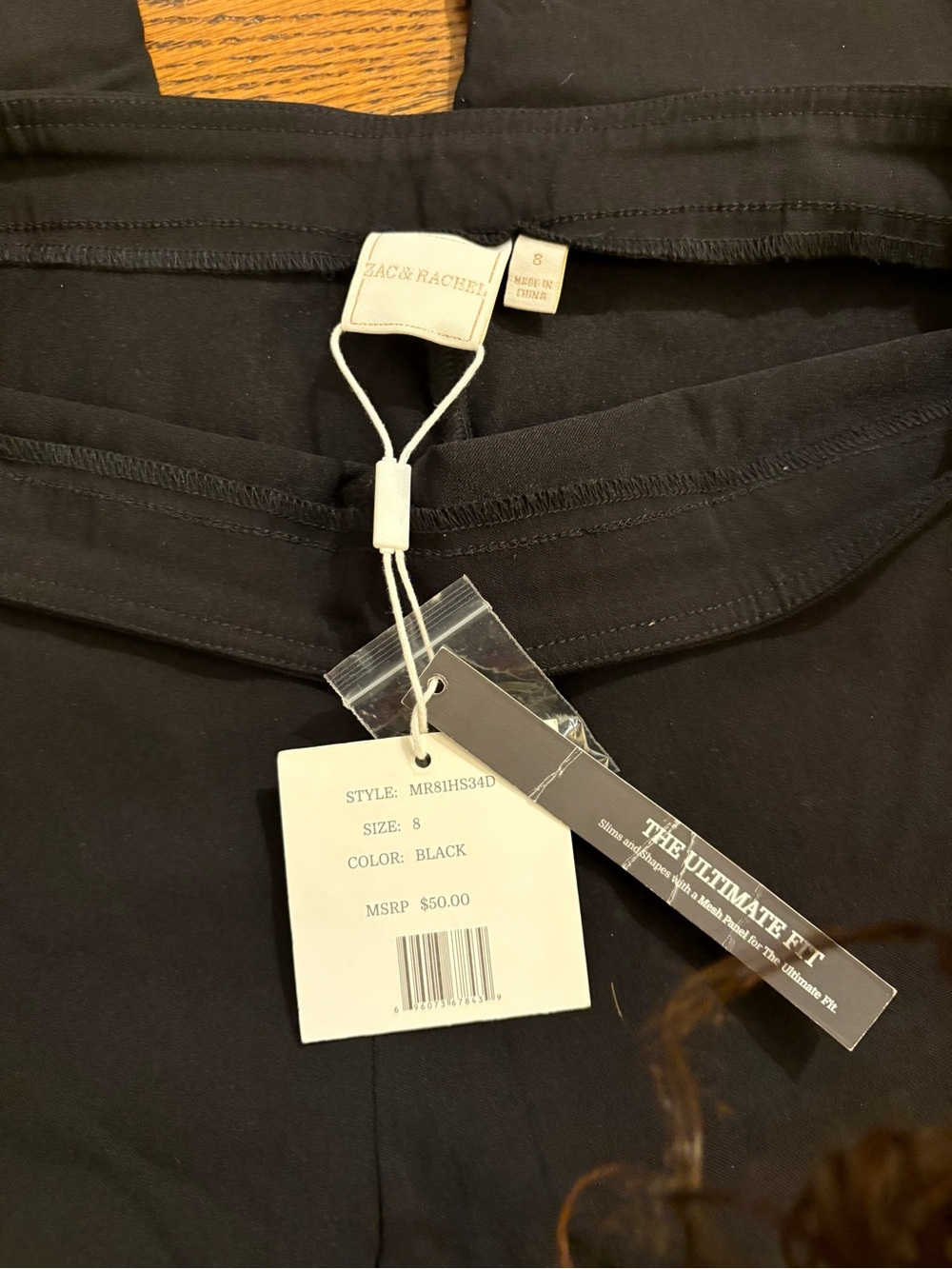 NWT Zac & Rachel Black Cropped Pull-On Pants Gold Button Hem Size 8 - Picture 3 of 5